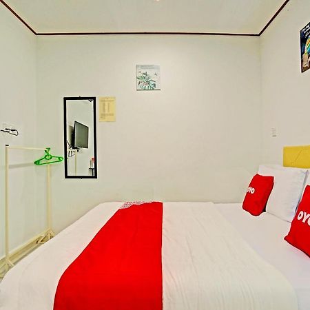 Capital O 90423 Teratai Chalet Hotel Kampong Raja Eksteriør billede
