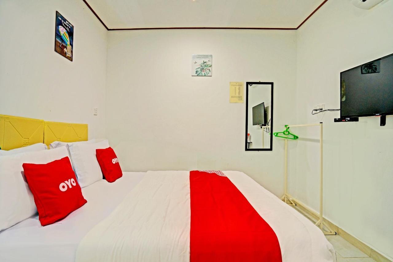 Capital O 90423 Teratai Chalet Hotel Kampong Raja Eksteriør billede