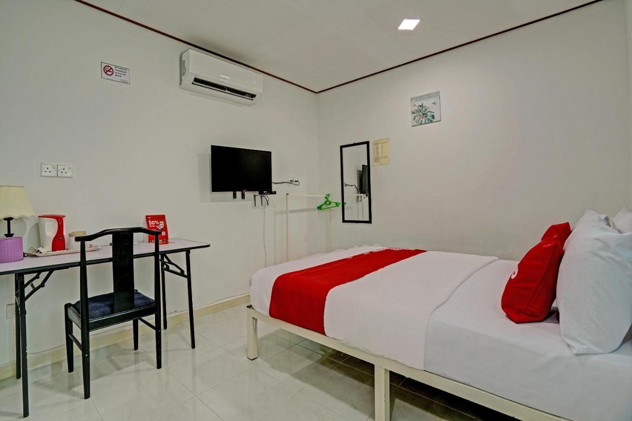 Capital O 90423 Teratai Chalet Hotel Kampong Raja Eksteriør billede